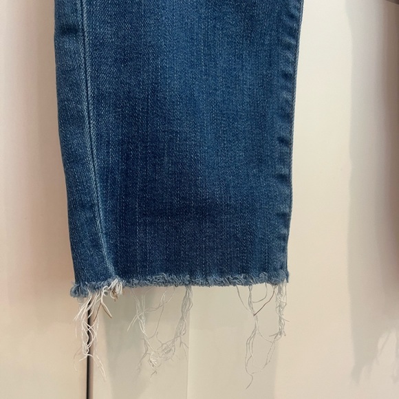 COPY - Madewell 9" Mid-Rise Skinny Jeans Button-Front Edition - Picture 8 of 9